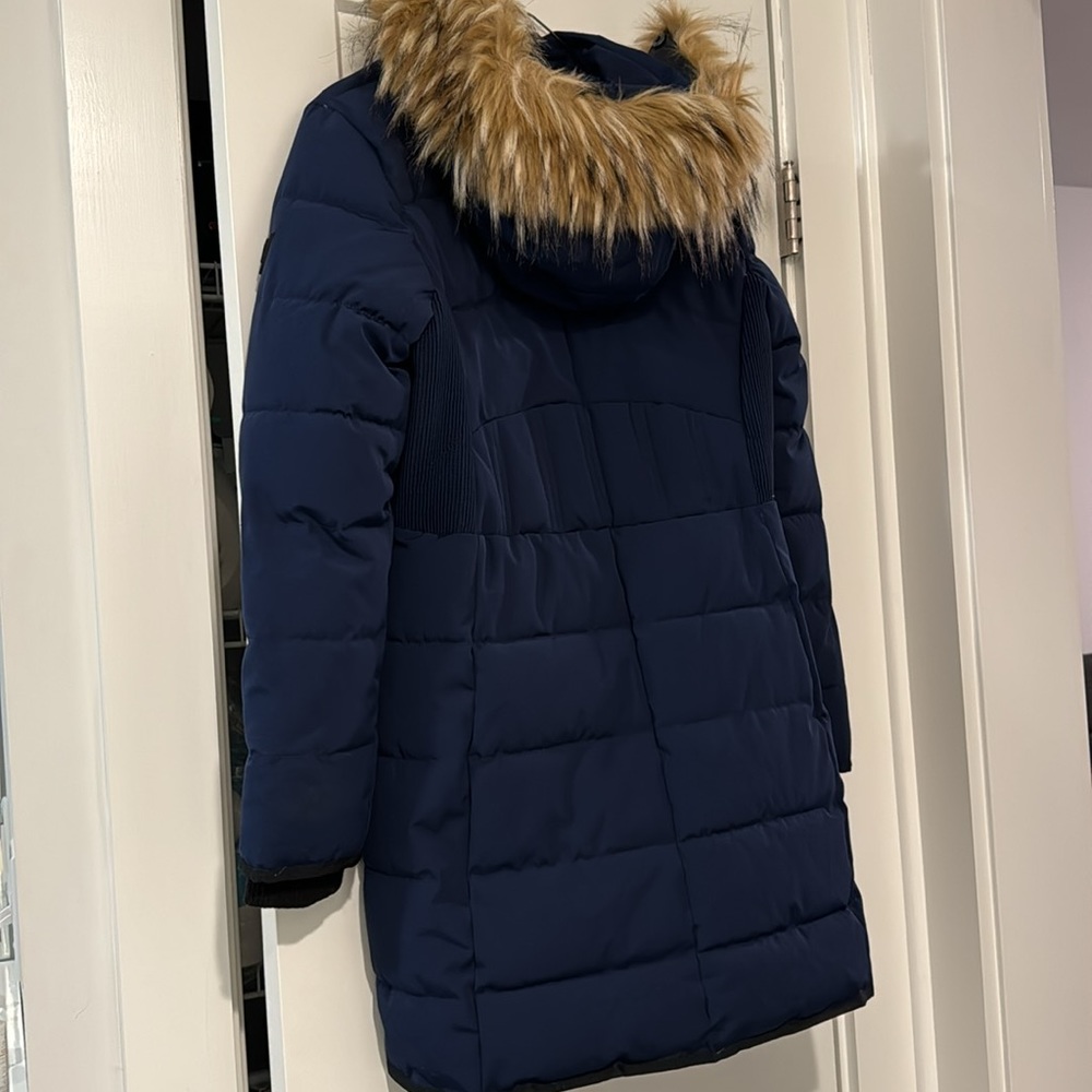 Guess jacket/waterproof/warm/just amazing